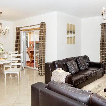 The Village - D'el Rey Golf &