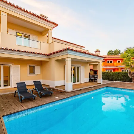 The Village - D'el Rey Golf & Villa *